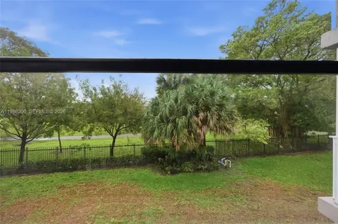 1201 Hillcrest Court Hollywood FL 33021