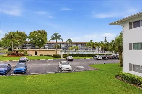 1201 Hillcrest Court Hollywood FL 33021