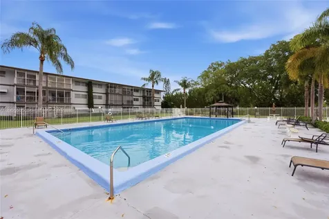 1201 Hillcrest Court Hollywood FL 33021