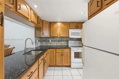 1201 Hillcrest Court Hollywood FL 33021