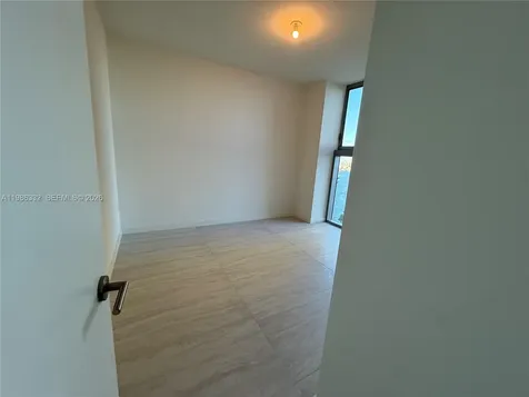 77 SE 5 Street Miami FL 33131
