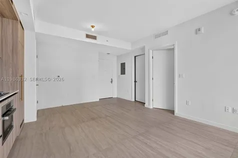 77 SE 5 Street Miami FL 33131