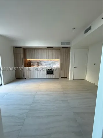 77 SE 5 Street Miami FL 33131