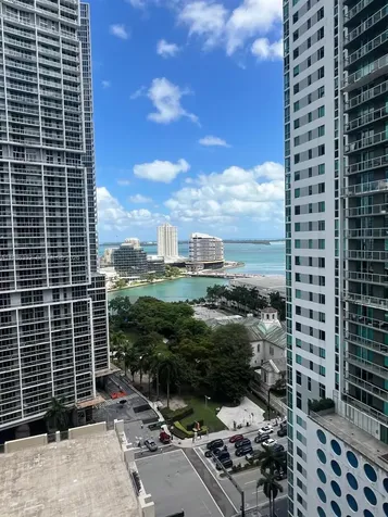 77 SE 5 Street Miami FL 33131