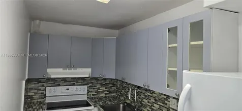 4805 NW 7th Street Miami FL 33126