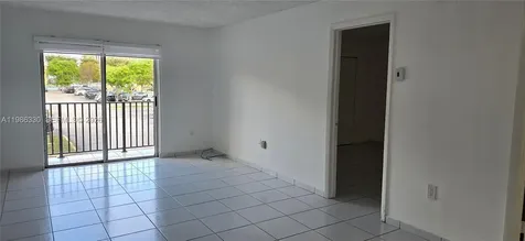4805 NW 7th Street Miami FL 33126