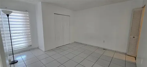 4805 NW 7th Street Miami FL 33126