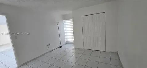 4805 NW 7th Street Miami FL 33126