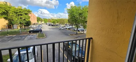 4805 NW 7th Street Miami FL 33126