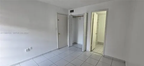 4805 NW 7th Street Miami FL 33126