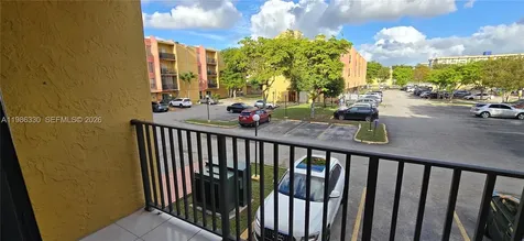 4805 NW 7th Street Miami FL 33126