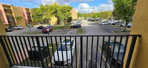 4805 NW 7th Street Miami FL 33126