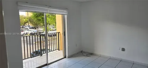 4805 NW 7th Street Miami FL 33126