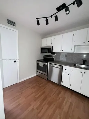 2640 NE 135th Street North Miami FL 33181