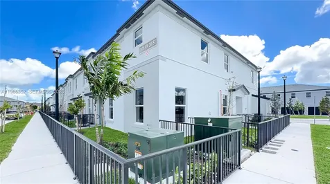 12476 SW 248th Street Miami FL 33032