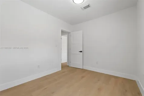 1060 NW 35th Court Miami FL 33125