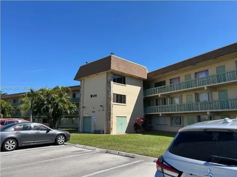 400 W Village Green Circle W Palm Springs FL 33461
