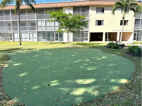400 W Village Green Circle W Palm Springs FL 33461