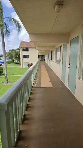 400 W Village Green Circle W Palm Springs FL 33461