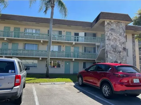 400 W Village Green Circle W Palm Springs FL 33461