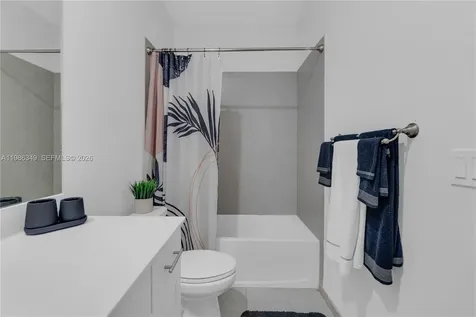 21068 NE 8th Avenue Miami FL 33179