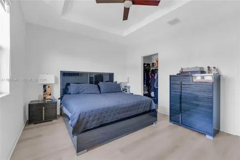 21068 NE 8th Avenue Miami FL 33179