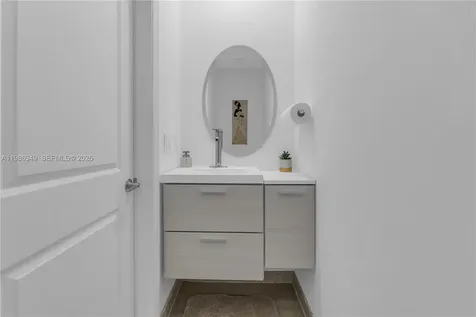 21068 NE 8th Avenue Miami FL 33179