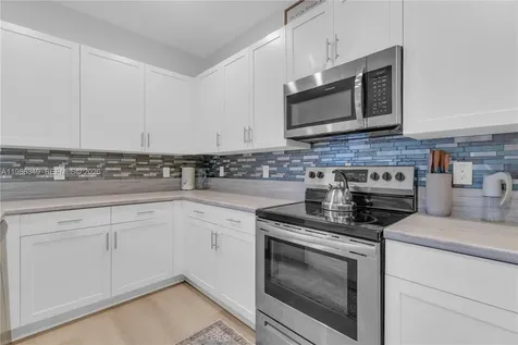 21068 NE 8th Avenue Miami FL 33179
