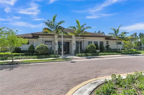21068 NE 8th Avenue Miami FL 33179