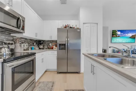 21068 NE 8th Avenue Miami FL 33179