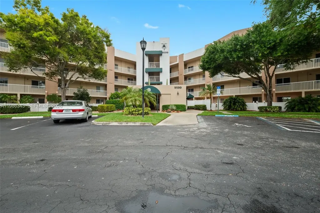 9599 Weldon Circle Tamarac FL 33321