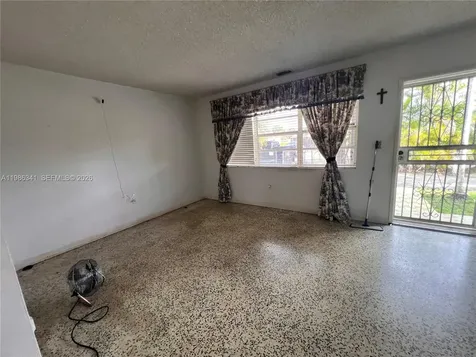 9950 SW 35th Terrace Miami FL 33165
