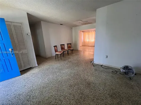 9950 SW 35th Terrace Miami FL 33165
