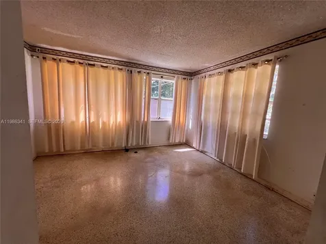 9950 SW 35th Terrace Miami FL 33165
