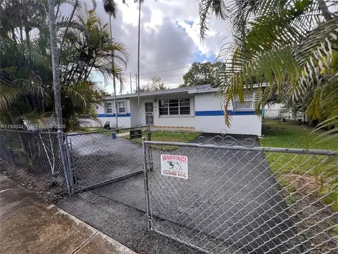 9950 SW 35th Terrace Miami FL 33165