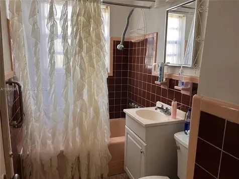 9950 SW 35th Terrace Miami FL 33165
