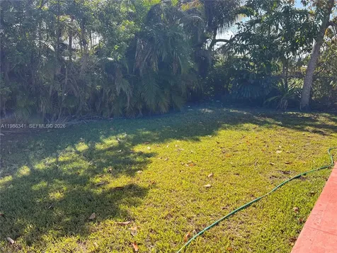9950 SW 35th Terrace Miami FL 33165