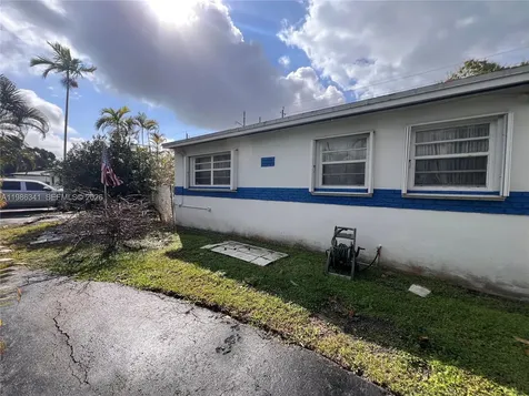 9950 SW 35th Terrace Miami FL 33165