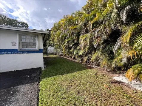 9950 SW 35th Terrace Miami FL 33165