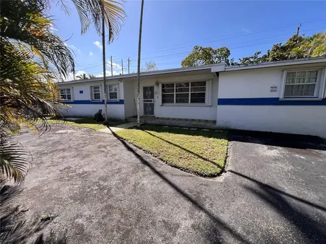 9950 SW 35th Terrace Miami FL 33165