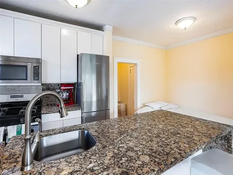 1611 Michigan Avenue Miami Beach FL 33139