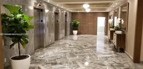 5401 Collins Avenue Miami Beach FL 33140
