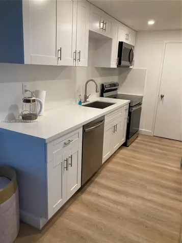 5401 Collins Avenue Miami Beach FL 33140
