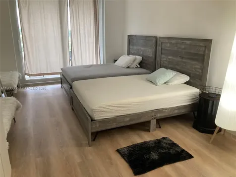 5401 Collins Avenue Miami Beach FL 33140