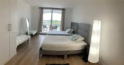 5401 Collins Avenue Miami Beach FL 33140