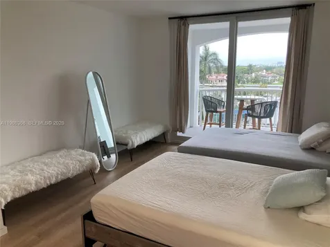 5401 Collins Avenue Miami Beach FL 33140