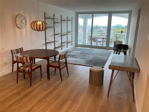 5401 Collins Avenue Miami Beach FL 33140