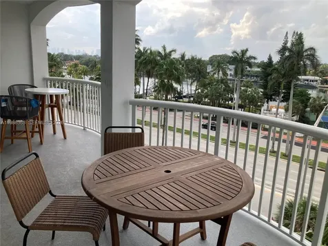 5401 Collins Avenue Miami Beach FL 33140