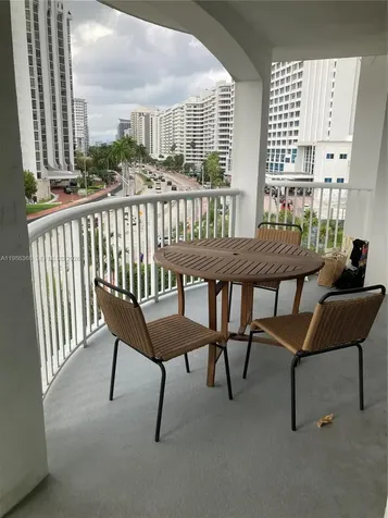 5401 Collins Avenue Miami Beach FL 33140