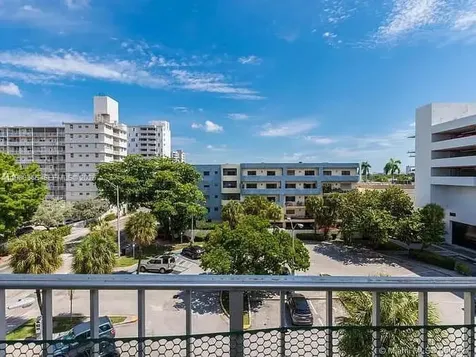 1615 West Avenue Miami Beach FL 33139